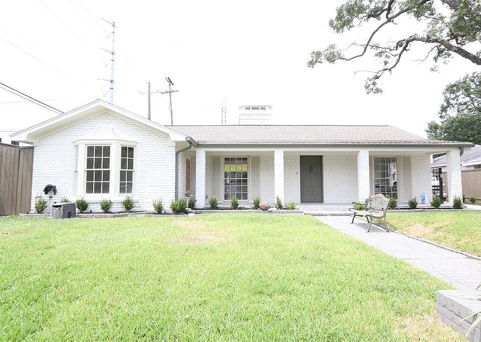 1st image of 3522 Suffolk Dr