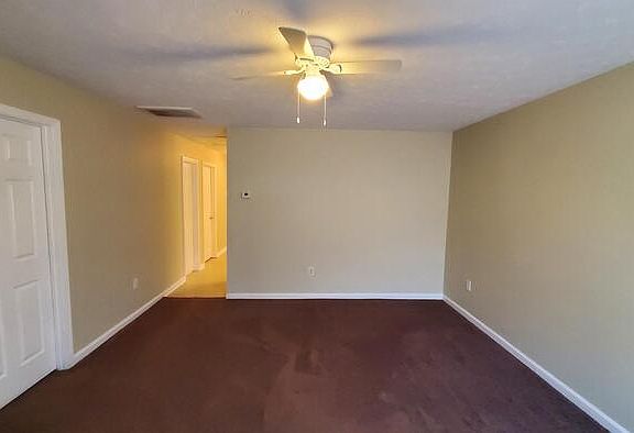 4th image of 145 Big Oak Cir