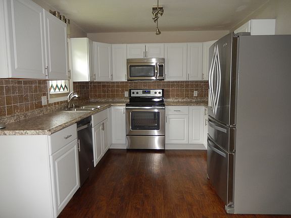 5th image of 808 W Baxterwood Ln