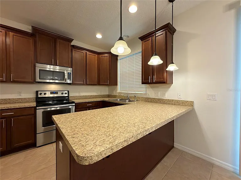 1036 Laurel Ridge Ln — Photo 20