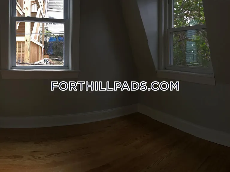6 Saint James Pl — Photo 12