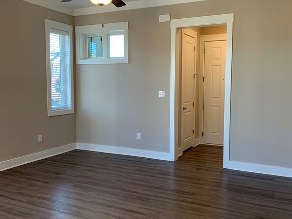 4th image of 171 Hunt Village Ln #224