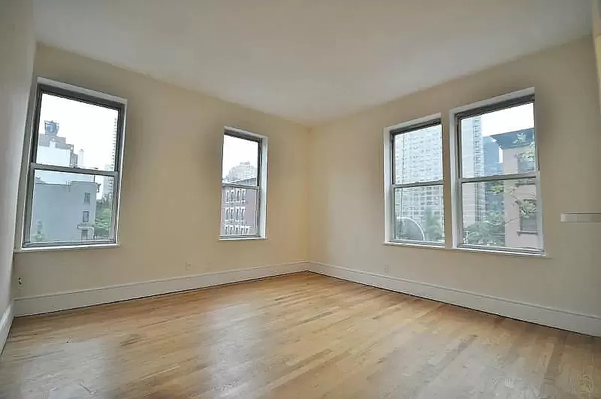 247 East 81st Street — Photo 2