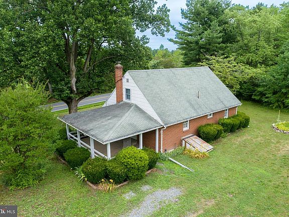 3rd image of 3106 Kutztown Rd