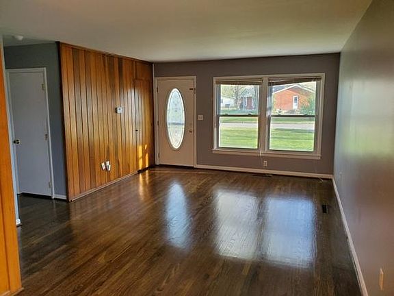 2nd image of 9929 West Ave
