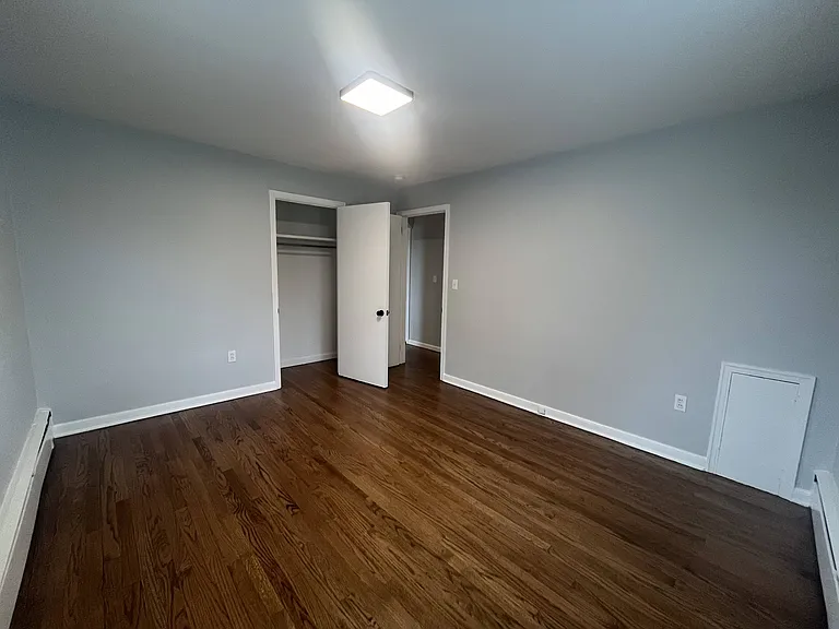 335 Maple St — Photo 14