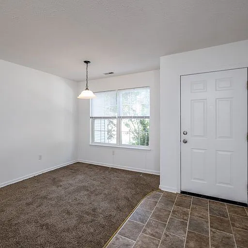 Heritage Park Apartments — Photo 23