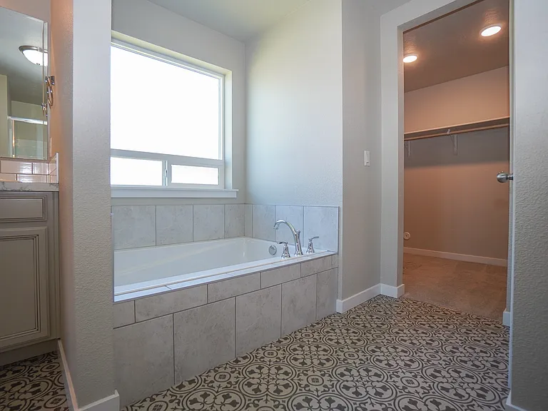 3067 N Greengate Way — Photo 32