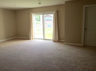 1191 County Road C2, Roseville, MN 55113