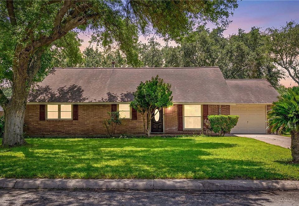 1st image of 1224 Roosevelt Blvd