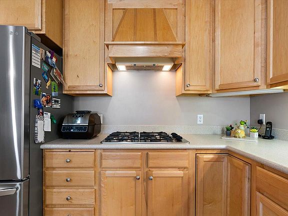 5th image of 1940 Fulham St APT 207