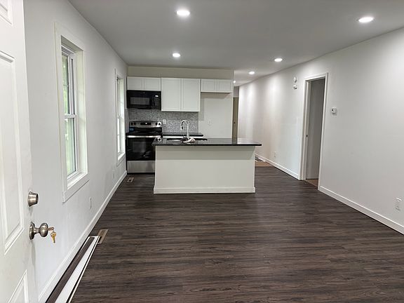 2nd image of 4643 Lister Ave