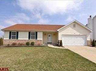 288 Copper Mountain Dr, Fenton, MO 63026