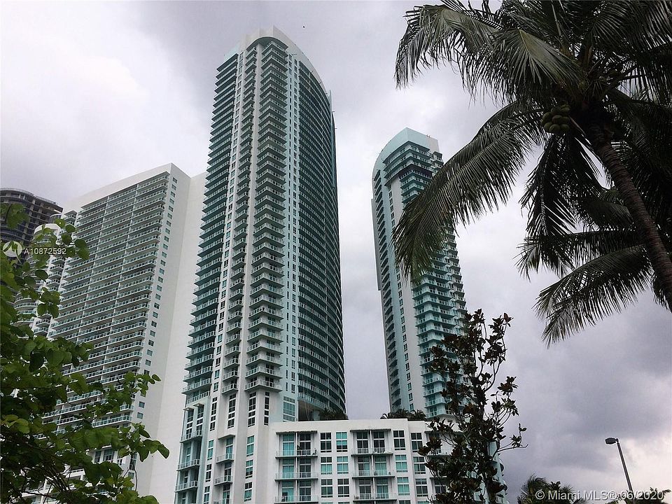 1st image of 1900 N Bayshore Dr APT 4105