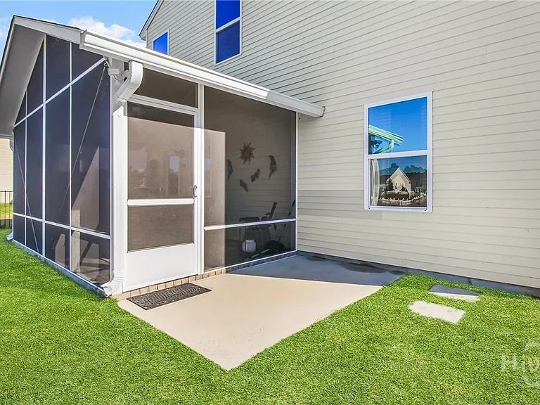 153 Hamilton Grv — Photo 44