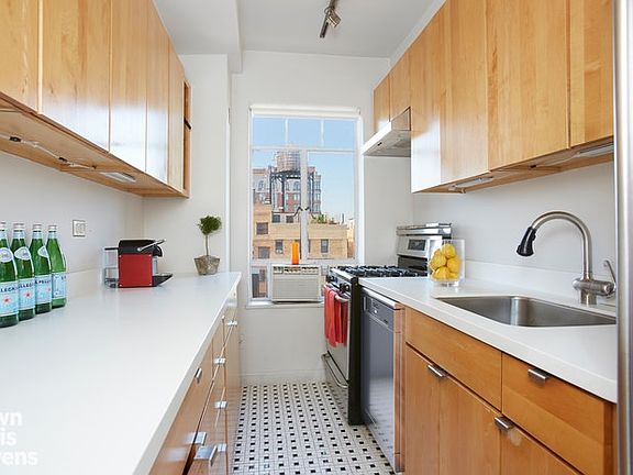 2nd image of 565 W End Ave APT 17B