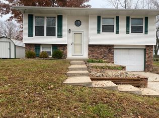 1321 Westview Dr, Jefferson City, MO 65109