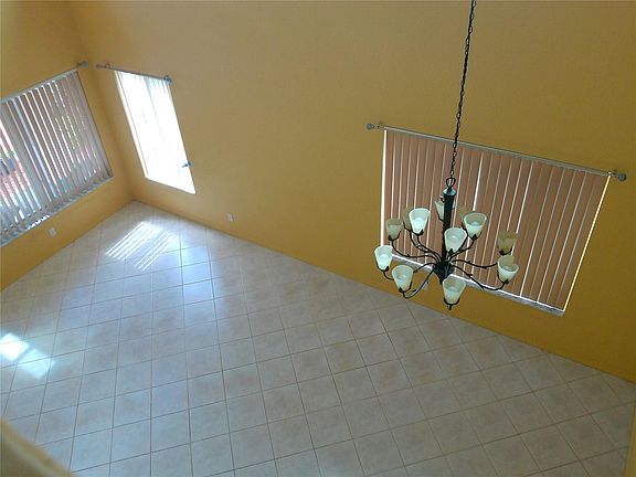 4th image of 5166 NW 122nd Avenue