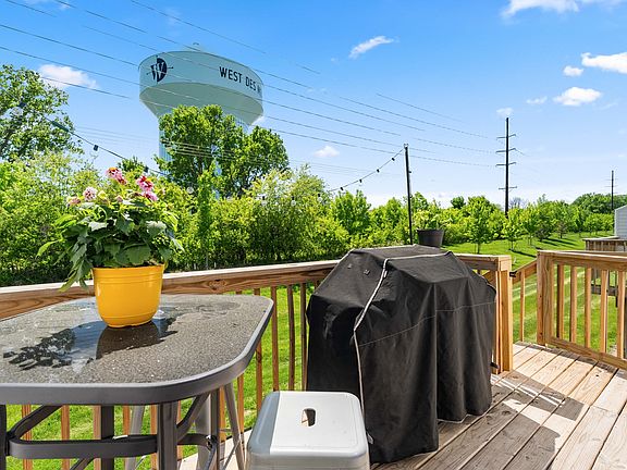 3rd image of 9612 Heightsview Dr