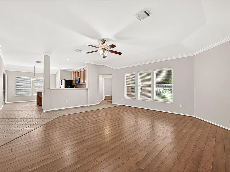 1646 Martin Lake Dr — Photo 10