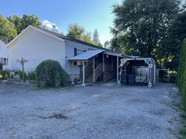 3376 Washington St, Kingston, MI 48741