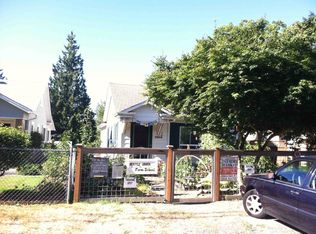 1050 NE 97th St, Seattle, WA 98115