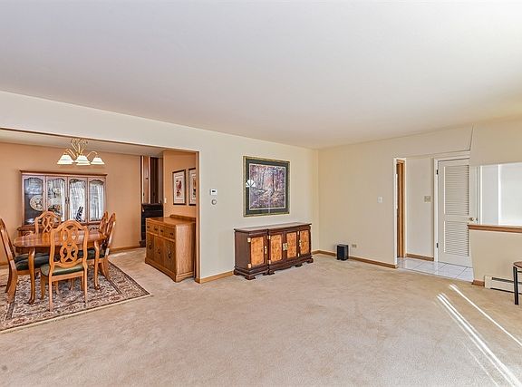 3rd image of 10420 S 81st Ave
