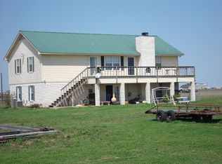 403 Coyote Ln, Mc Gregor, TX 76657
