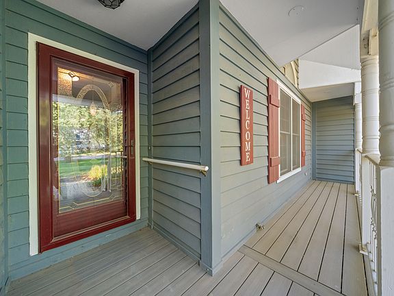 3rd image of 644 Karen Dr