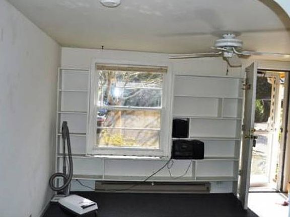 Entrance/Living Room