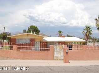 1902 W Camelot Pl, Tucson, AZ 85713