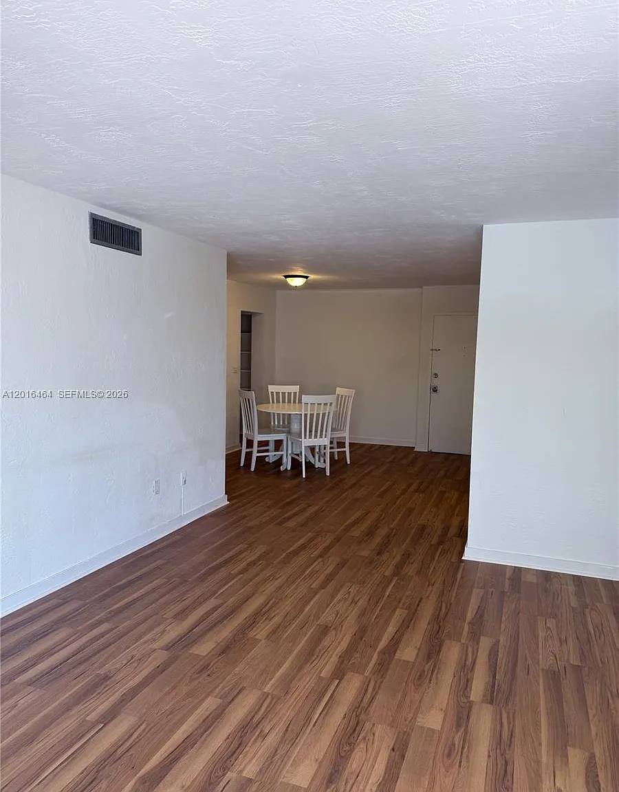 Villa Capri Condo — Photo 4