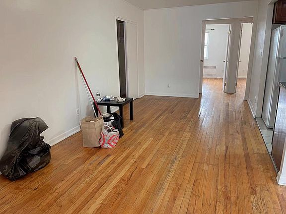 2nd image of 156 Bay 32nd St #1