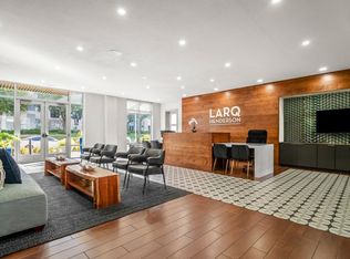 Larq Henderson, Dallas, TX 75206