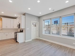 2000 S Desplaines St #1, Chicago, IL 60616