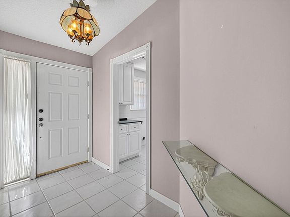 5th image of 1731 SW Shady Lake Terrace