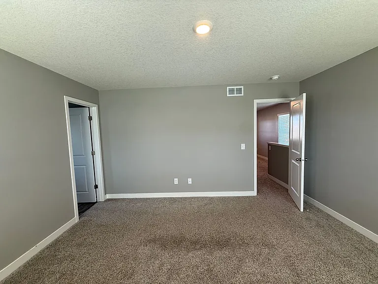 13144 Zachary Ln N — Photo 16