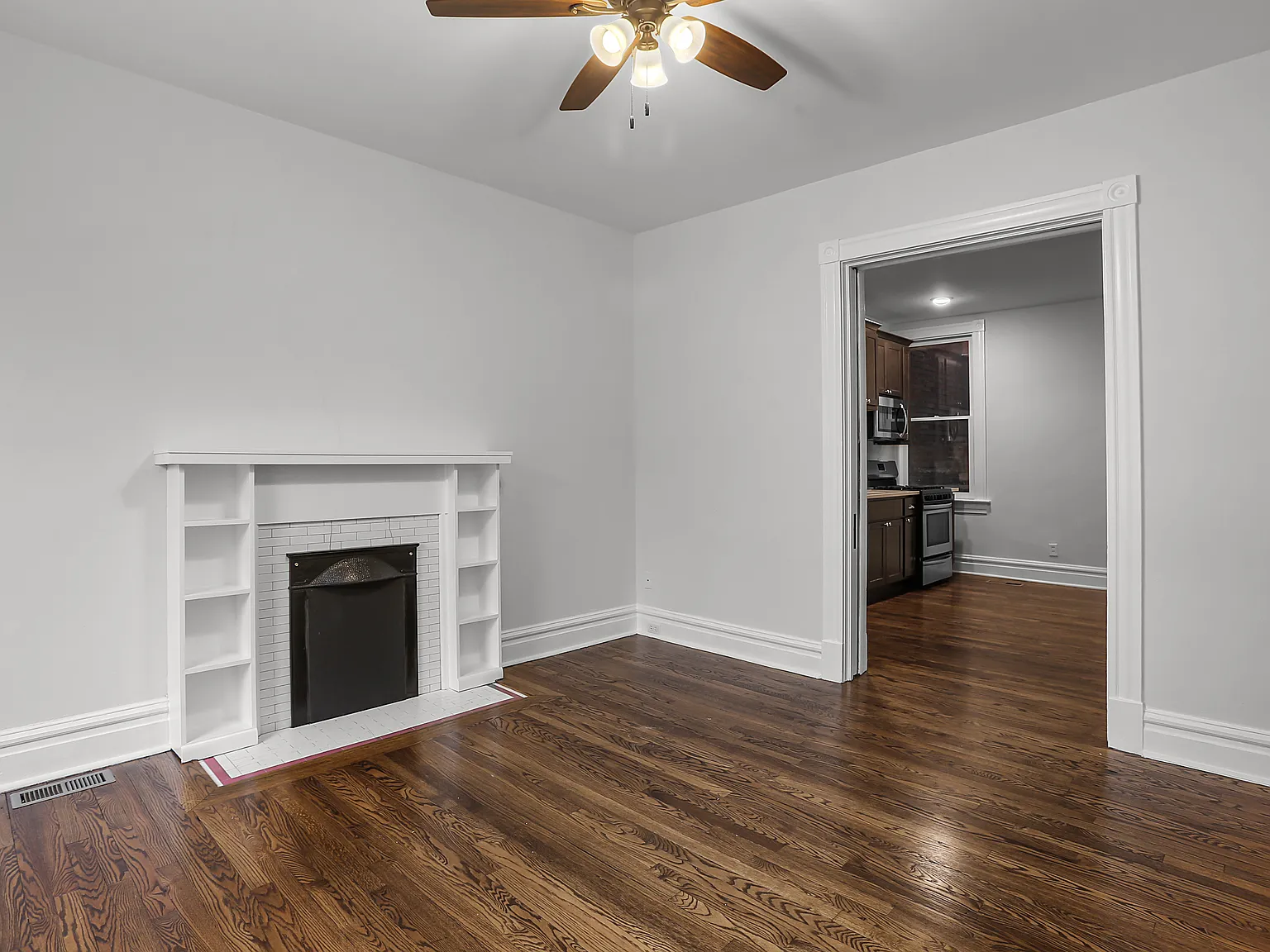1 bed, 1050 sqft, $1,395 — Photo 4