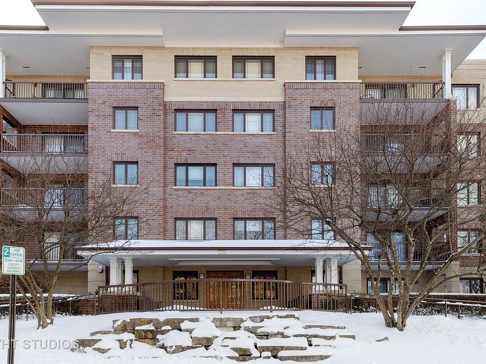 1st image of 1700 2nd St APT 204