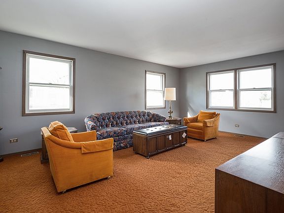 3rd image of 104 Cumberland Dr