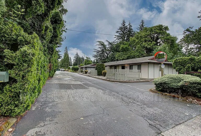 854 SE Washougal River Rd — Photo 4