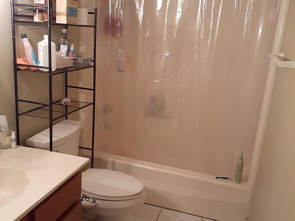 4th image of 818 Moss St APT 309