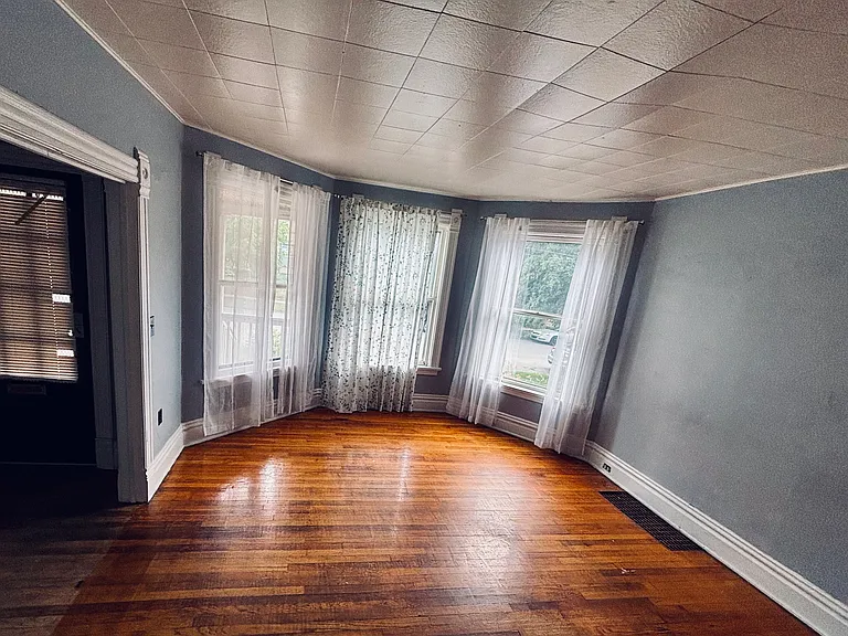 821 Fairmount St SE #821 — Photo 9