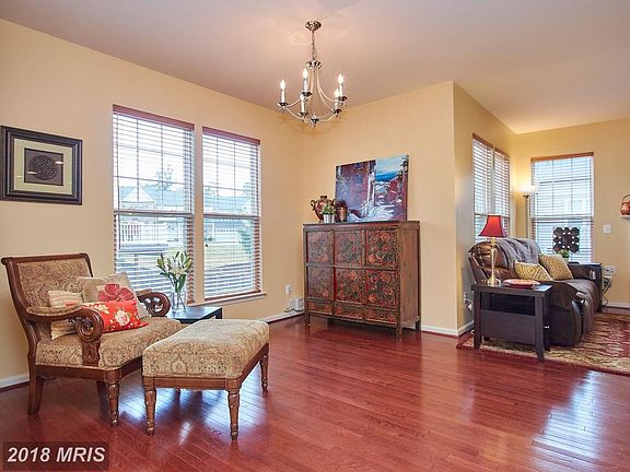 3rd image of 9309 Angel Falls St