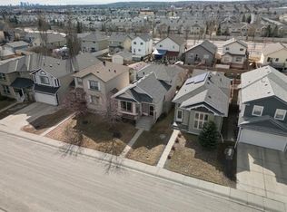 78 E Coventry Vw NE, Calgary, AB T3K 5H5