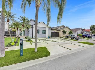 5253 SW 145th Ave, Miami, FL 33175