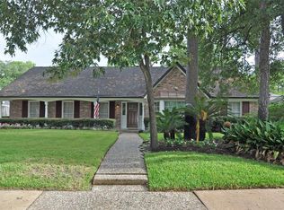 12330 Old Oaks Dr, Houston, TX 77024