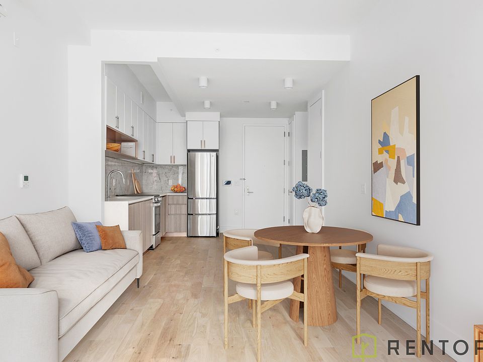 1st image of 2-24 26th Ave #309
