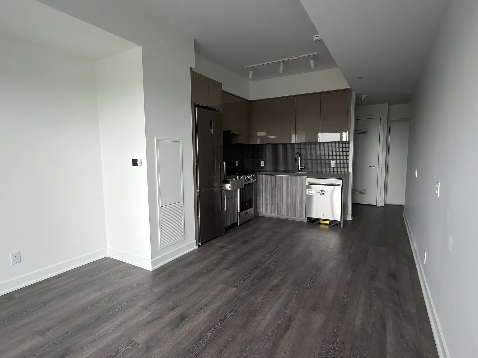 6 Flavelle Trail Vaughan — Photo 3