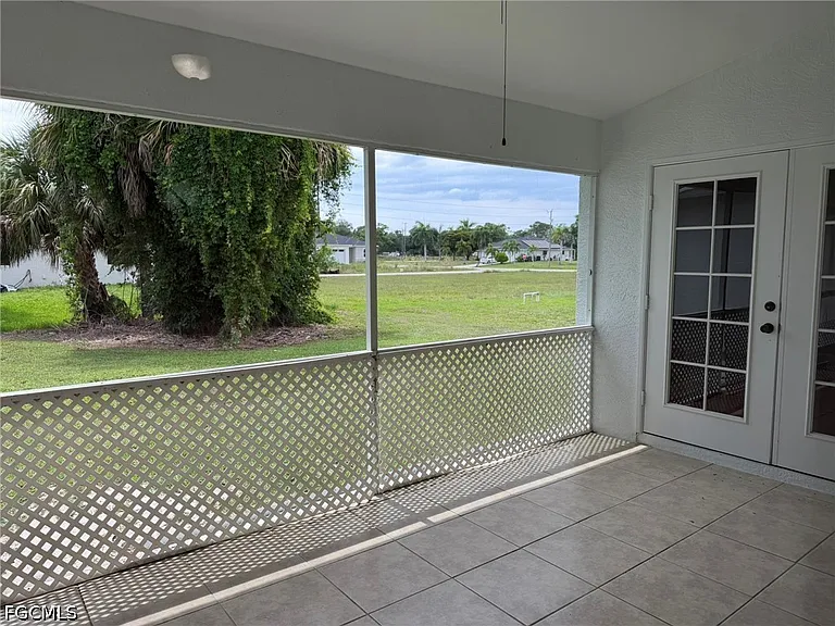 3404 NE 9th Ave — Photo 36